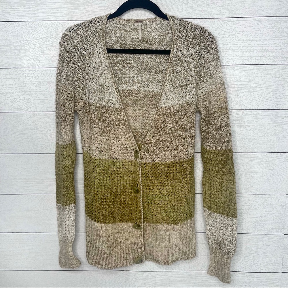 Free People | Chunky Knit V-Neck Button Cardigan
